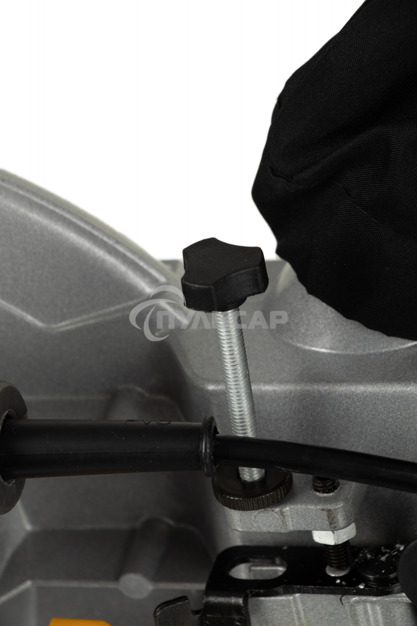 Торцовочная пила Deko DKMS2200-255 Laser 2200Вт 4500об/мин d=255мм