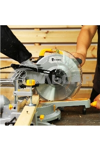 Торцовочная пила Deko DKMS2200-255 Laser 2200Вт 4500об/мин d=255мм