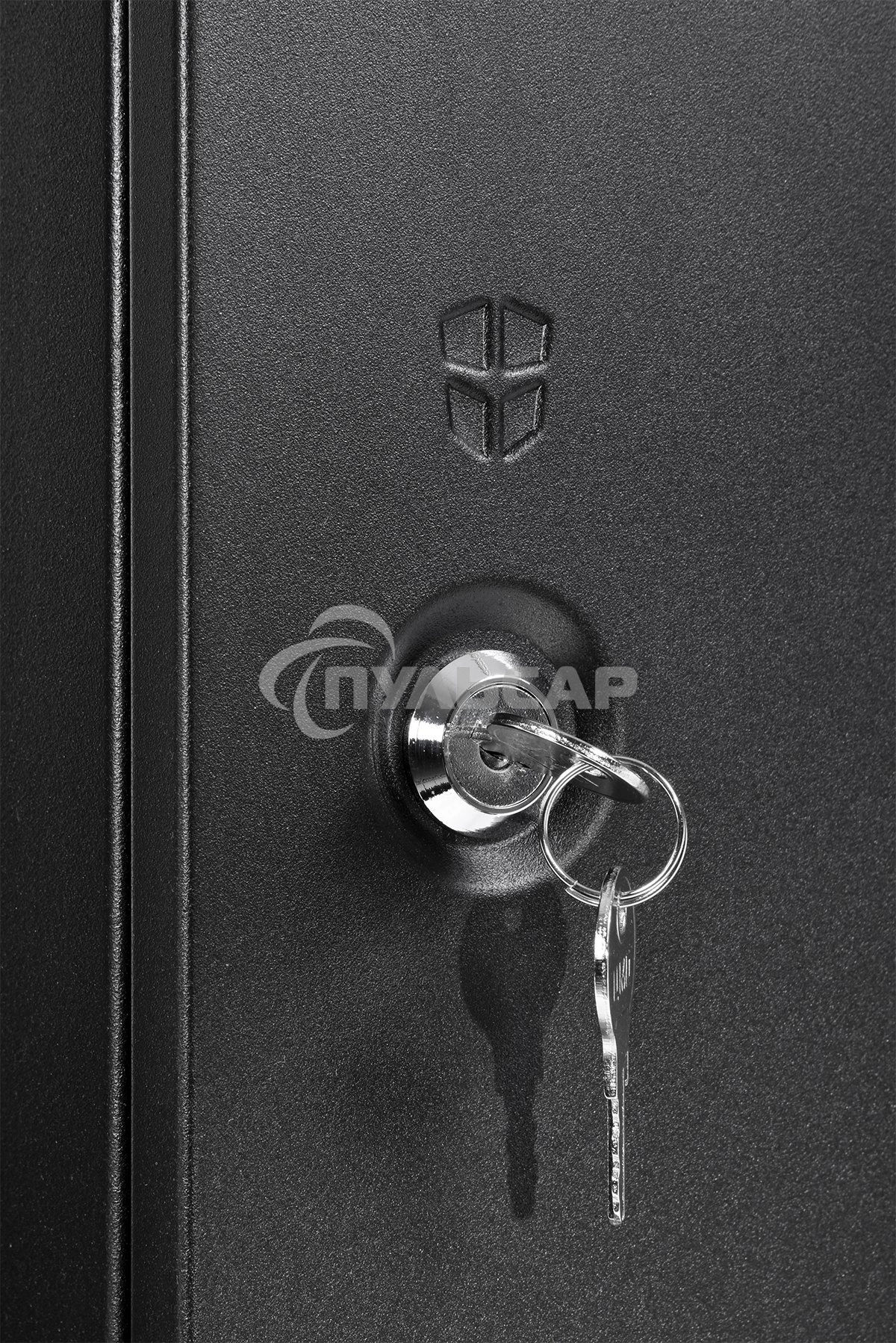 Шкаф телекоммуникационный настенный разборный ЦМО ЭКОНОМ 15U (600 350) дверь металл, черный