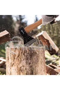 Топор SPARTA 21610 800 г в сборе кованый деревянное топорище