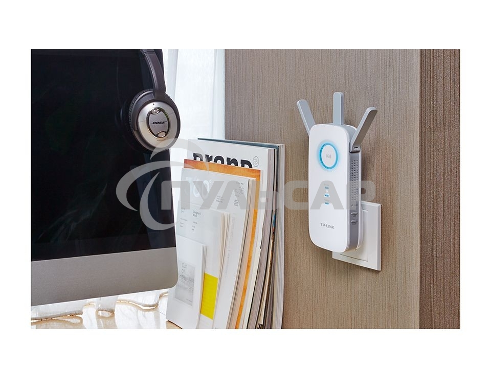 Повторитель беспроводного сигнала TP-Link SOHO RE450 10/100/1000BASE-TX/Wi-Fi белый поставляется без кабеля RJ-45