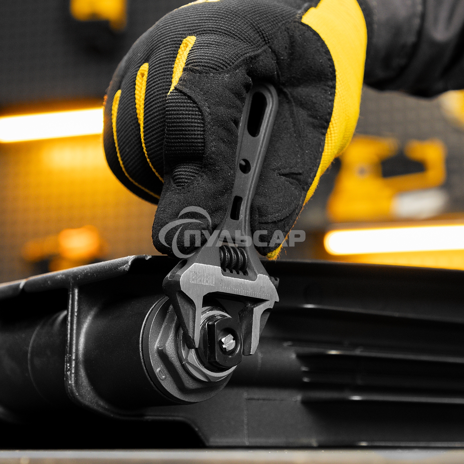 Ключ разводной 115 мм, CrV, кованый, укороченная рукоятка Denzel