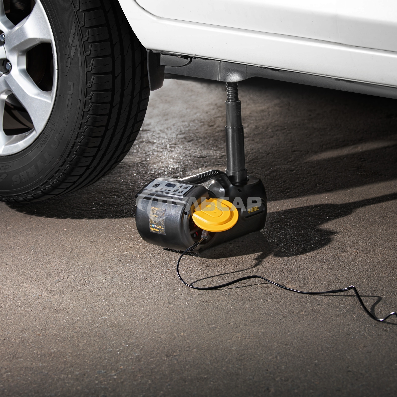 Домкрат электрогидравлический 