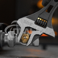 Ключ разводной 185 мм, CrV, кованый, укороченная рукоятка Denzel