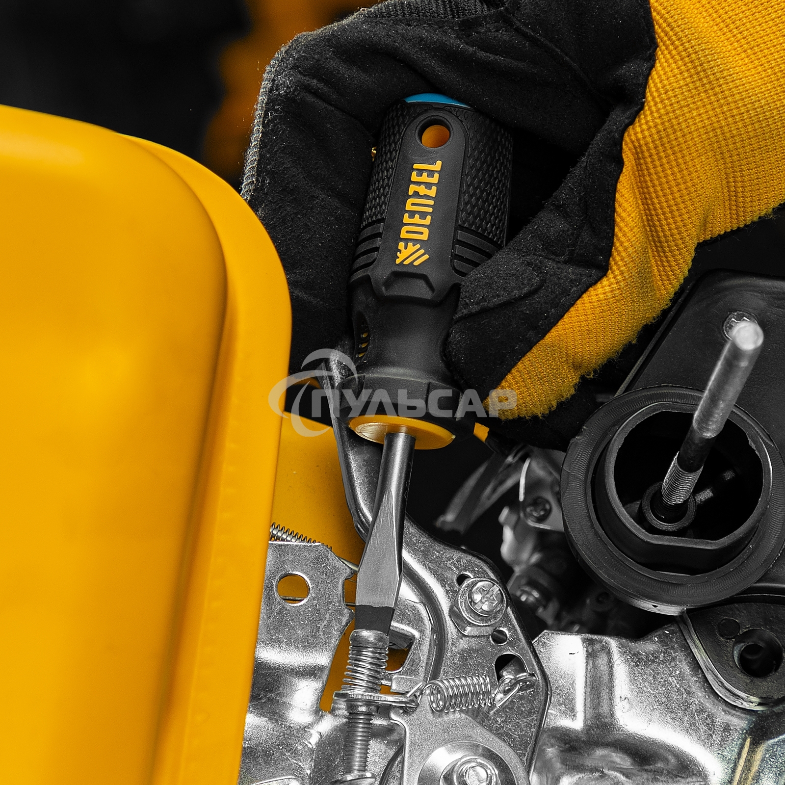 Отвертка SL6x38 мм, CrV, трехкомпонентная рукоятка Denzel