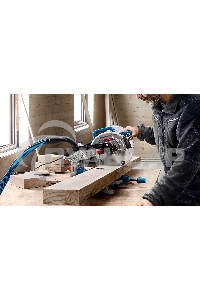 Торцовочная пила Bosch GCM 216