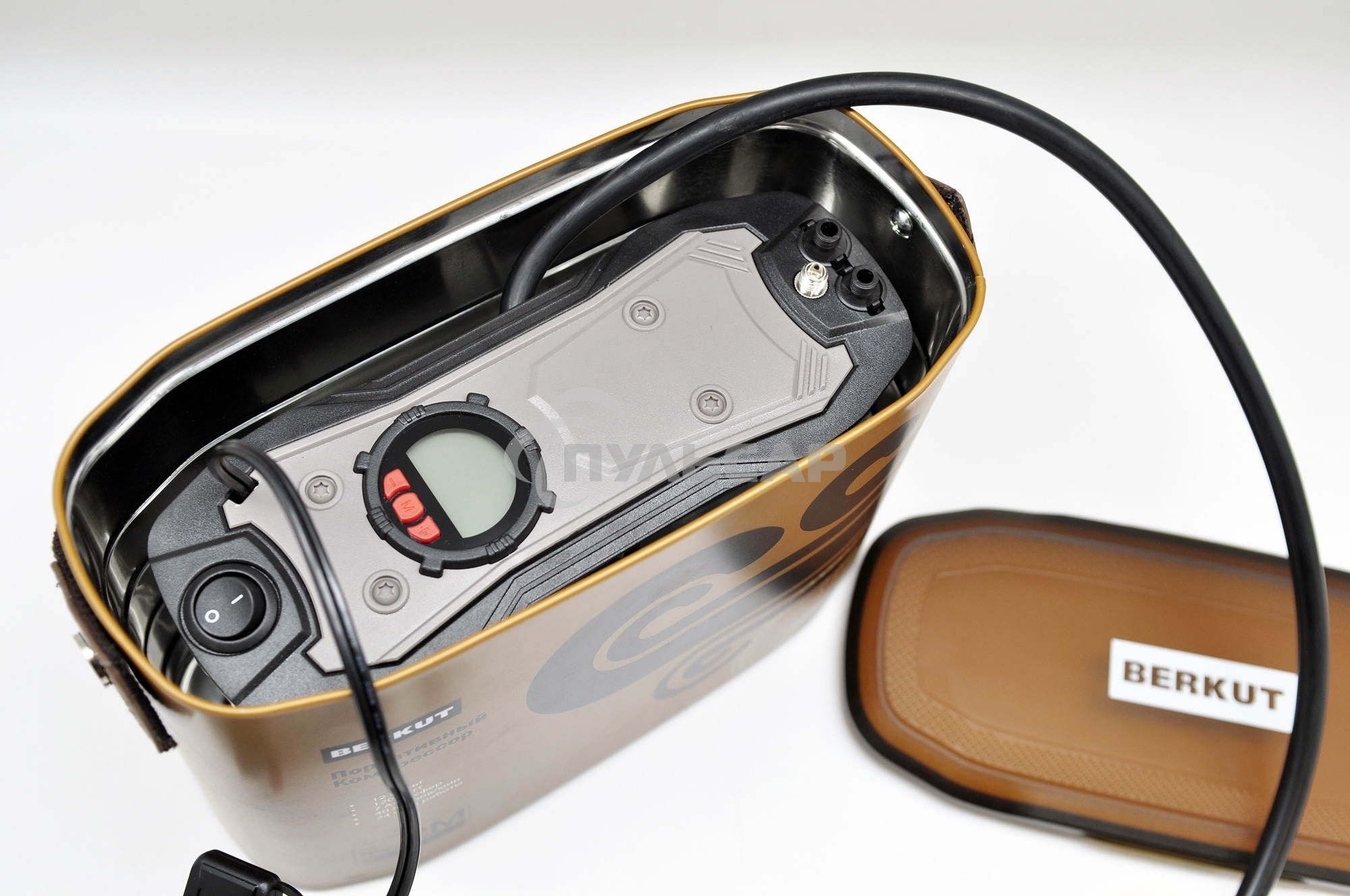 Автомобильный компрессор Berkut SPEC-2M 40л/мин шланг 0.6м