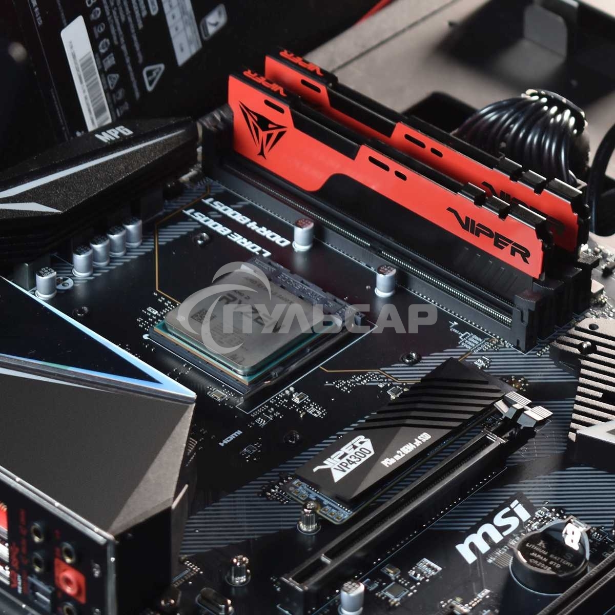 Оперативная память Patriot Viper Elite II, DDR4, 16Gb (1x16 Gb), 3200 MHz, CL18, DIMM, радиатор, красный, черный