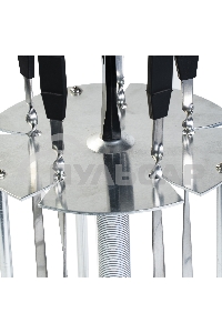 Электрошашлычница Galaxy Line GL 2610, серый, 1000 Вт, 5 шампуров из высококачественной нержавеющей стали, автоматическое вращение шампуров на 360°, долговечный керамический нагревательный элемент, защитный кожух из пищевого алюминия