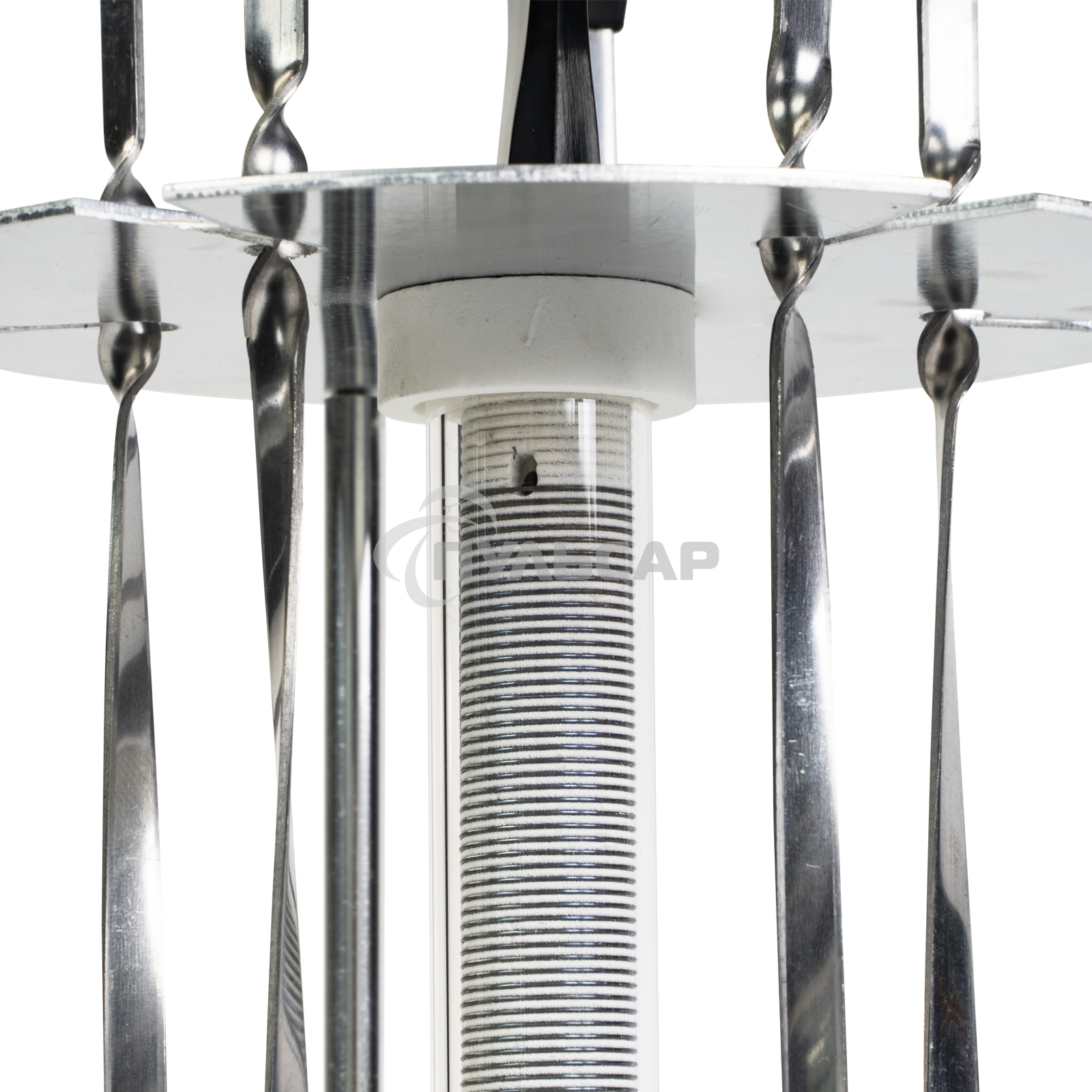 Электрошашлычница Galaxy Line GL 2610, серый, 1000 Вт, 5 шампуров из высококачественной нержавеющей стали, автоматическое вращение шампуров на 360°, долговечный керамический нагревательный элемент, защитный кожух из пищевого алюминия