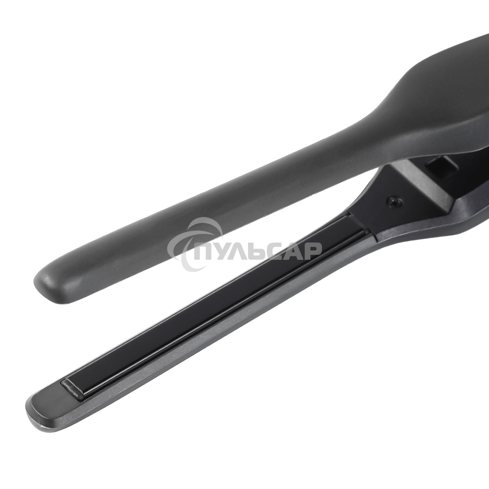 Щипцы для волос Galaxy Line GL 4522, черный, 30 Вт, керамическое покрытие рабочей поверхности, размер пластин 100х9 мм, нагревательный элемент с защитой от перегрева, температура 180°С, индикатор работы, петля для подвешивания, длина шнура 1,7