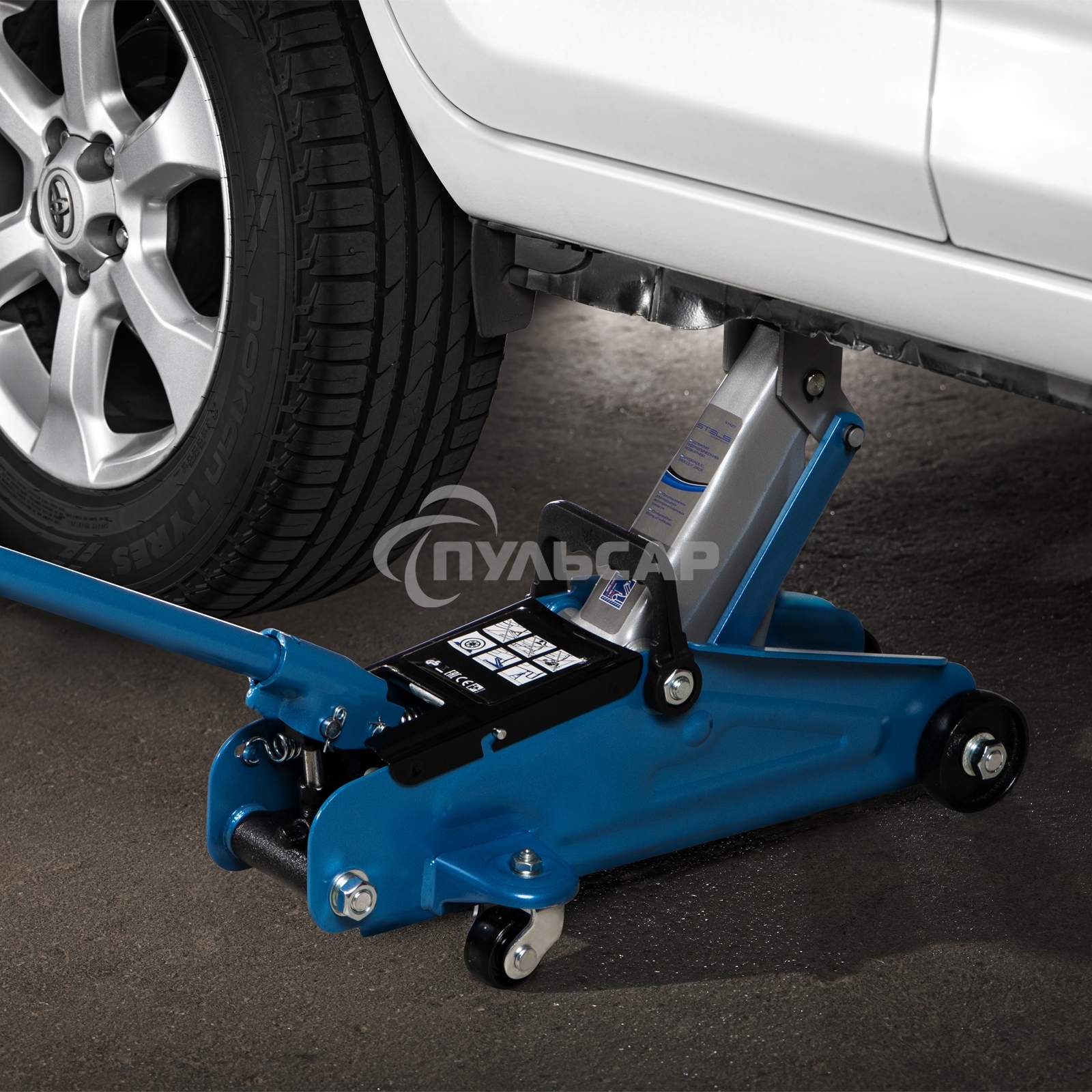 Домкрат гидравлический подкатной, 2 т, h подъема 140–340 мм Stels