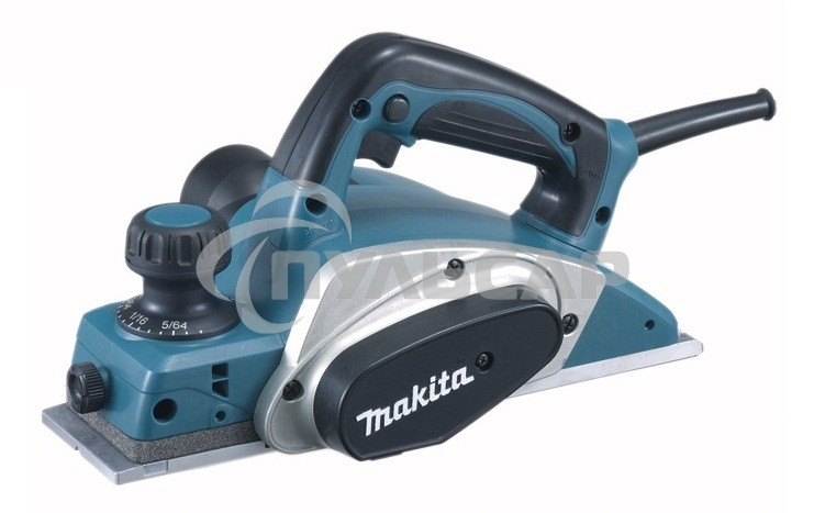 Рубанок Makita KP0800 Рубанок,620Вт,17000об\м,ширина-82мм,глуб-2.5мм,2.6кг,кор