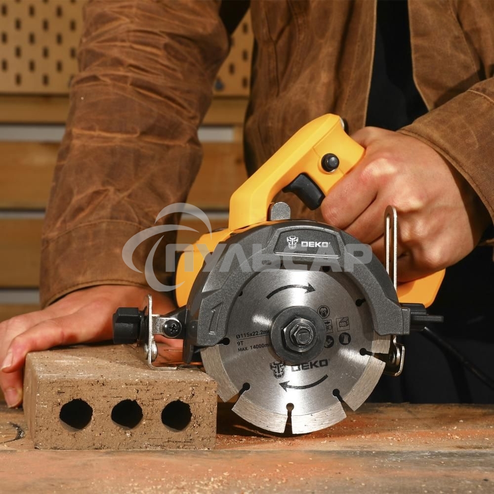 Циркулярная пила (дисковая) Deko DKCS1400 1400Вт (ручная)