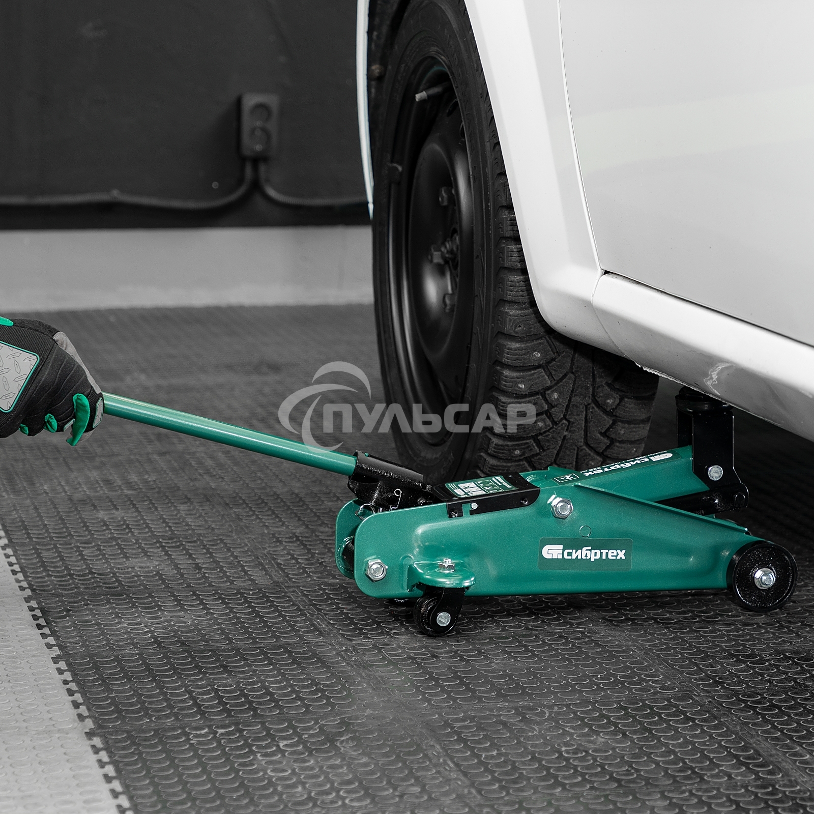 Домкрат гидравлический подкатной, Сибртех 2 т, 135-320 мм, в пласт. кейсе