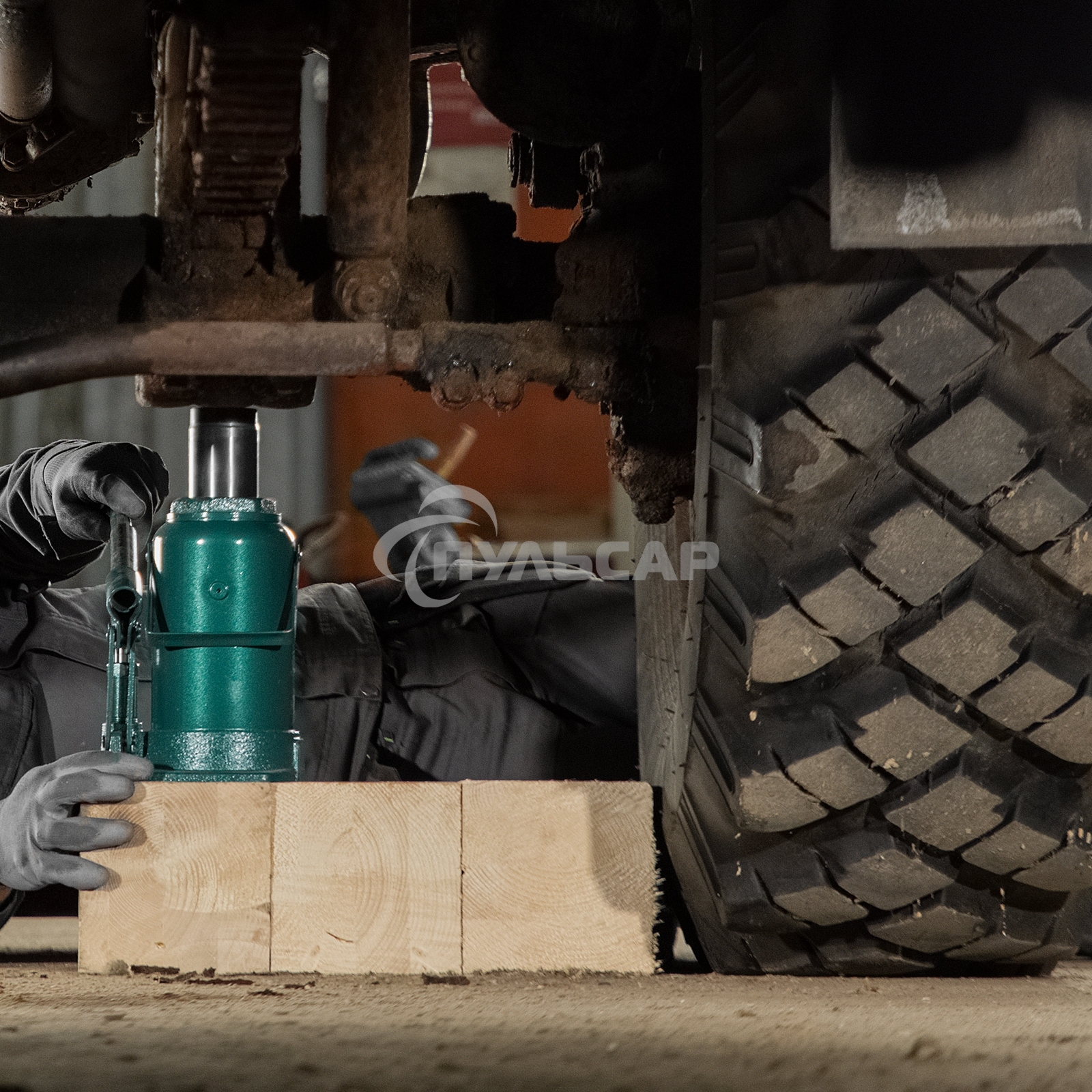 Домкрат гидравлический Сибртех бутылочный, 30т, 245-385мм