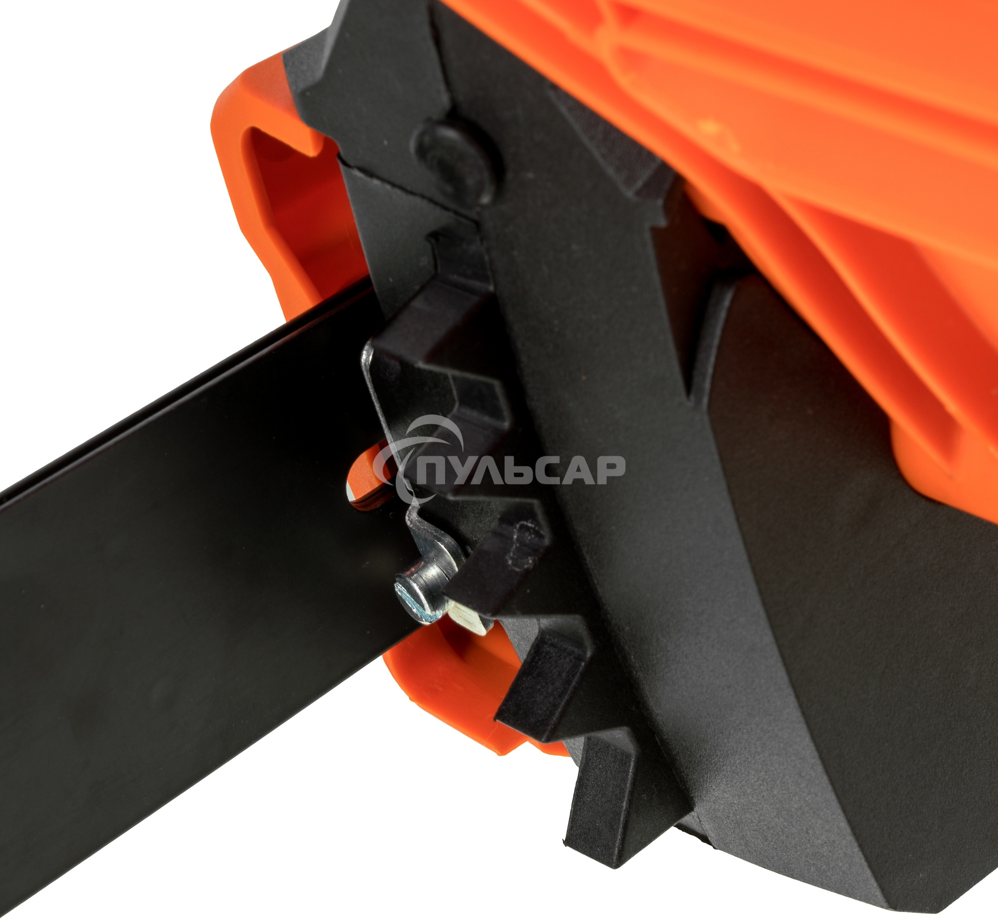 Электрическая цепная пила Carver RSE-1800М 1800Вт 2.4л.с. дл.шин.:14