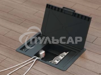 Лючок RAL 9005 напол. 12 мод. черный DKC 88012