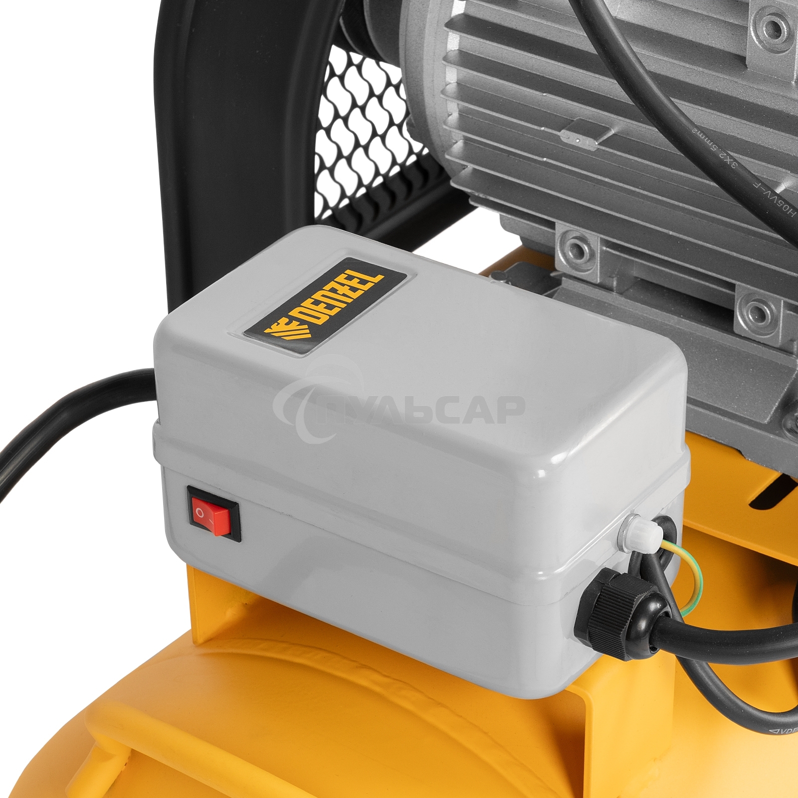 Компрессор воздушный рем. привод BCW3000-T/100, 3,0 кВт, 100 литров, 520 л/минDenzel