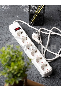 Сетевой фильтр EKF UFP10-375-6-03 6*3м 10А/2,2 кВт с выкл. c/з ПВС 3х0,75 Блокбастер EKF PROxima