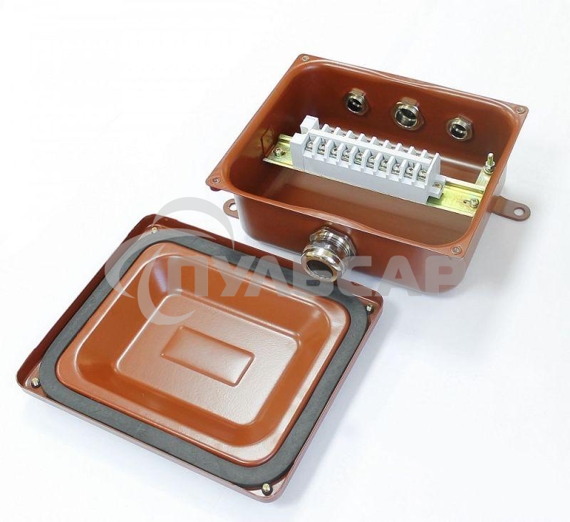 Коробка У614А УХЛ1.5 с латунными сальниками ЗЭТА zeta30321