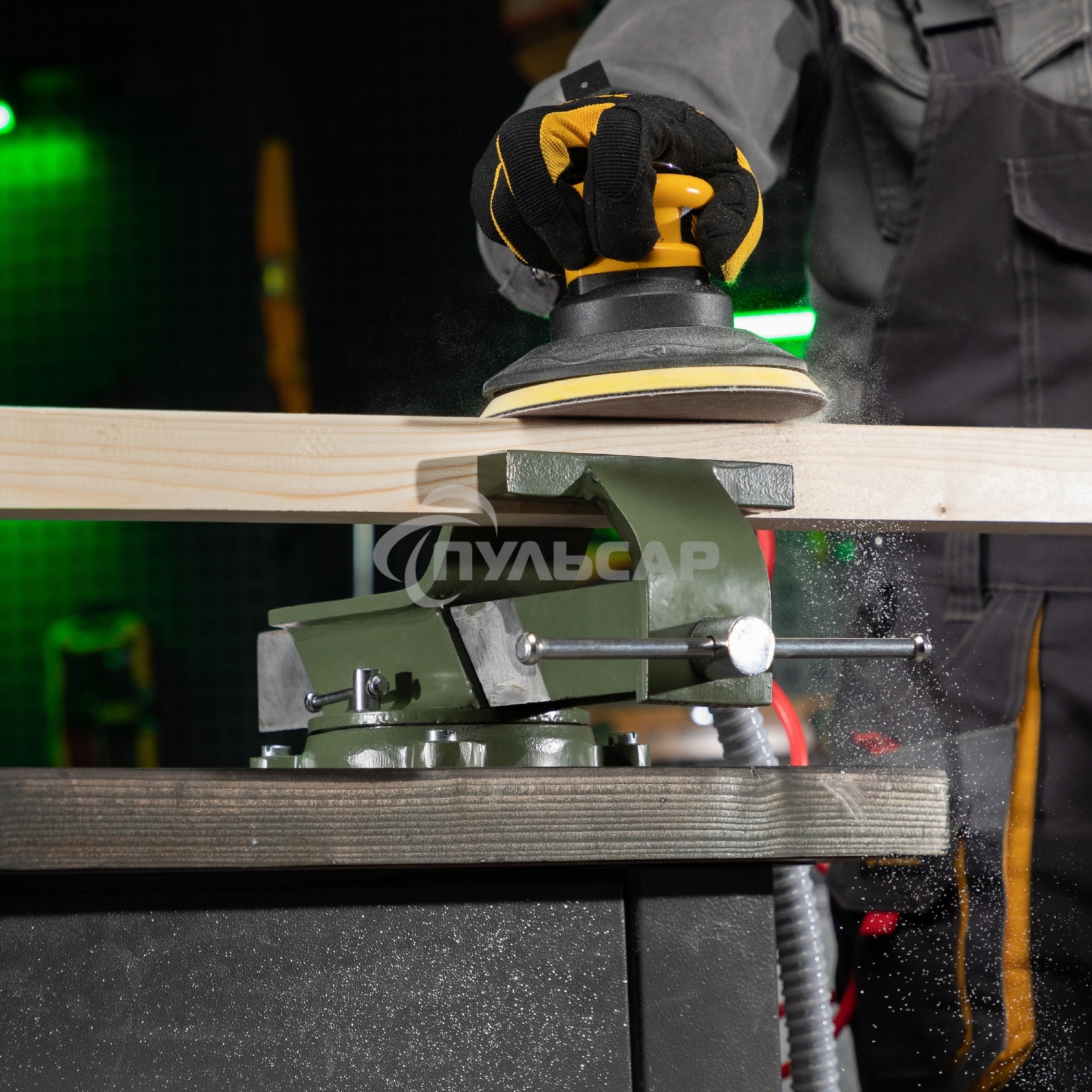 Тиски слесарные Сибртех 150 мм, стальные, поворотные