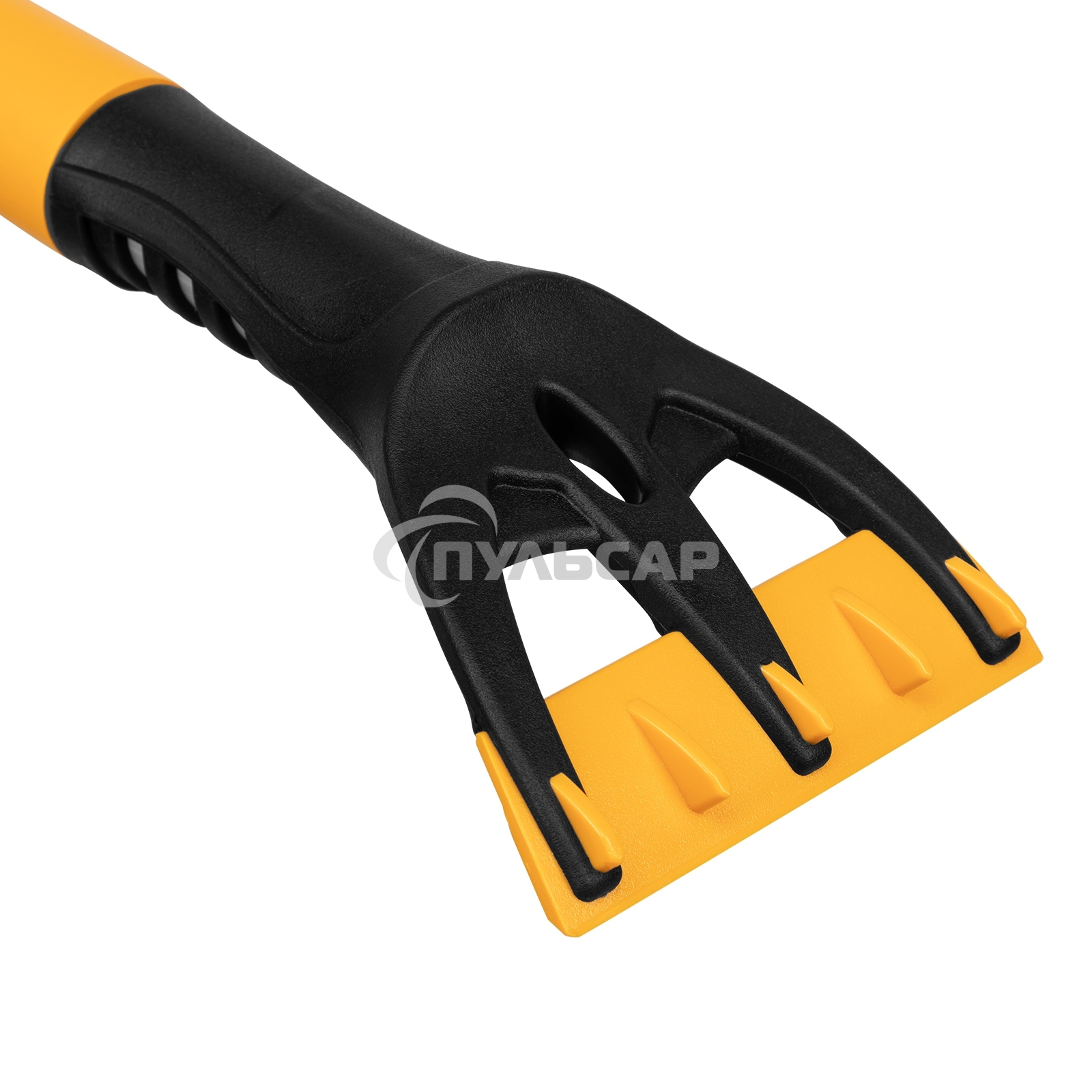 Щетка-сметка для снега со скребком 600 мм Denzel