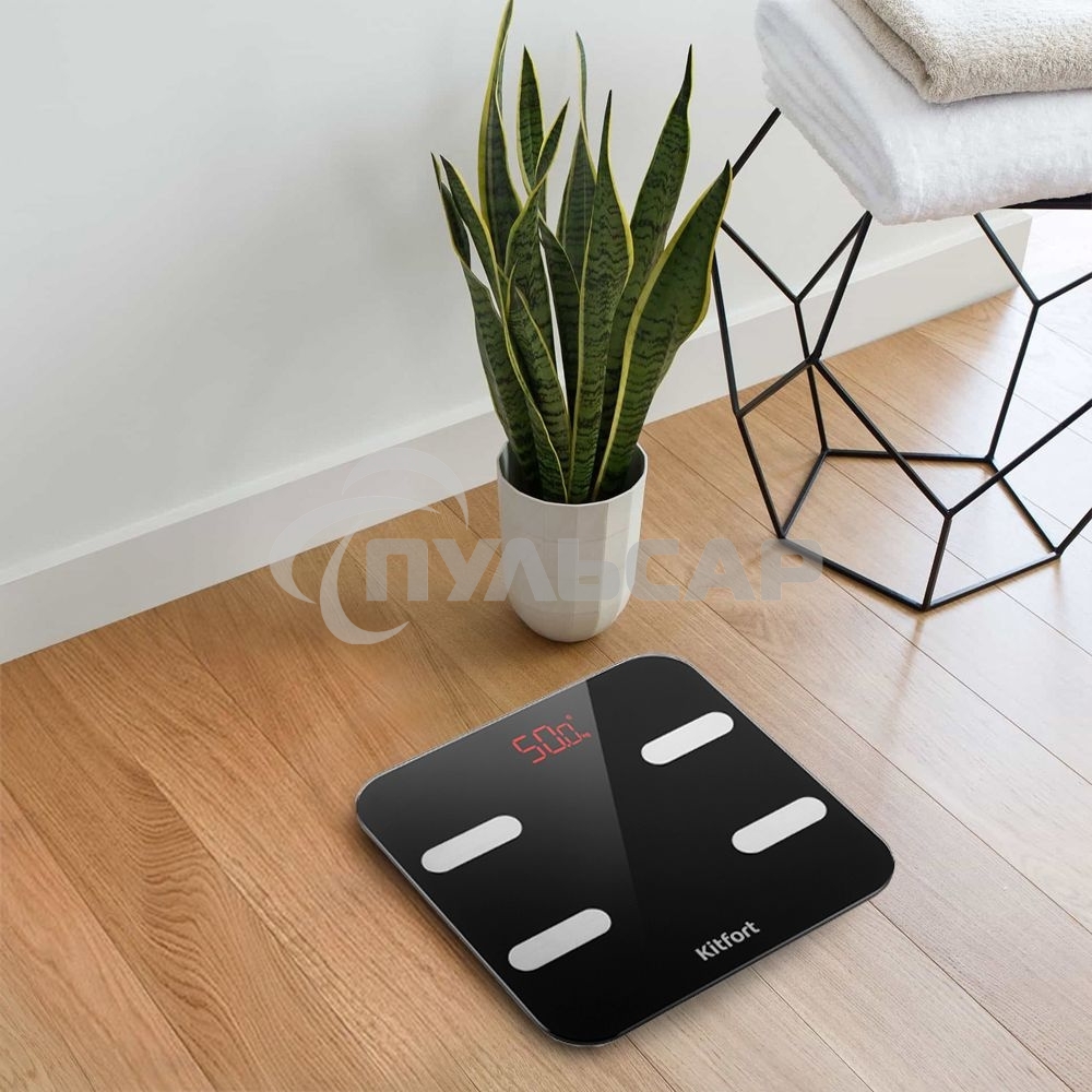 Весы напольные электронные Kitfort KT-806 макс.180кг черный