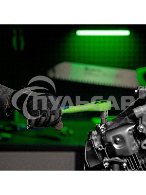 Ключ трещотка СИБРТЕХ двухкомпонентная рукоятка 1/2