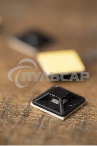 Площадка EKF plc-20x20-b самоклеящаяся (20х20мм.) черная (100шт.) EKF