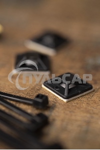 Площадка EKF plc-20x20-b самоклеящаяся (20х20мм.) черная (100шт.) EKF