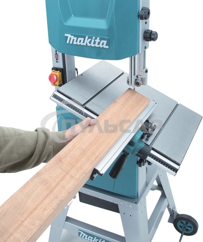 Пила Makita LB1200F ленточная [LB1200F] 900Вт,400\800м\мин,рез-165х305мм,81.2кг,кор,стол на ножках,подсв,угл направляющая+5полотен