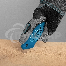 Нож 130 мм, алюм. корпус, выдв. трапец. лезвие 18 мм (SK-5), клипса для ремня, 4 лезвия Gross