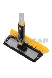 Щетка-сметка для снега со скребком Denzel, телескоп, поворотная голова, водосгон, 900-1200 мм 55308