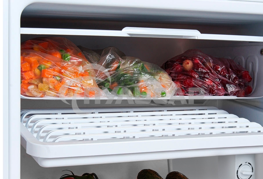 Холодильник Hyundai CO1003 белый однокамерный 93л