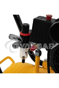 Компрессор безмаслянный малошумный DLS 1800/100,1800 Вт, 3х600, 100 л, 345 л/мин Denzel