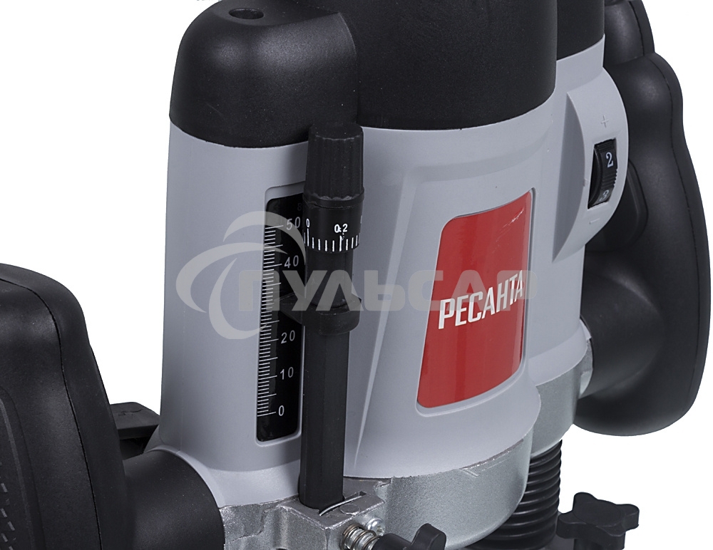 Фрезер Ресанта ФМ-1300Э 1300Вт 30000об/мин макс.ход:50мм