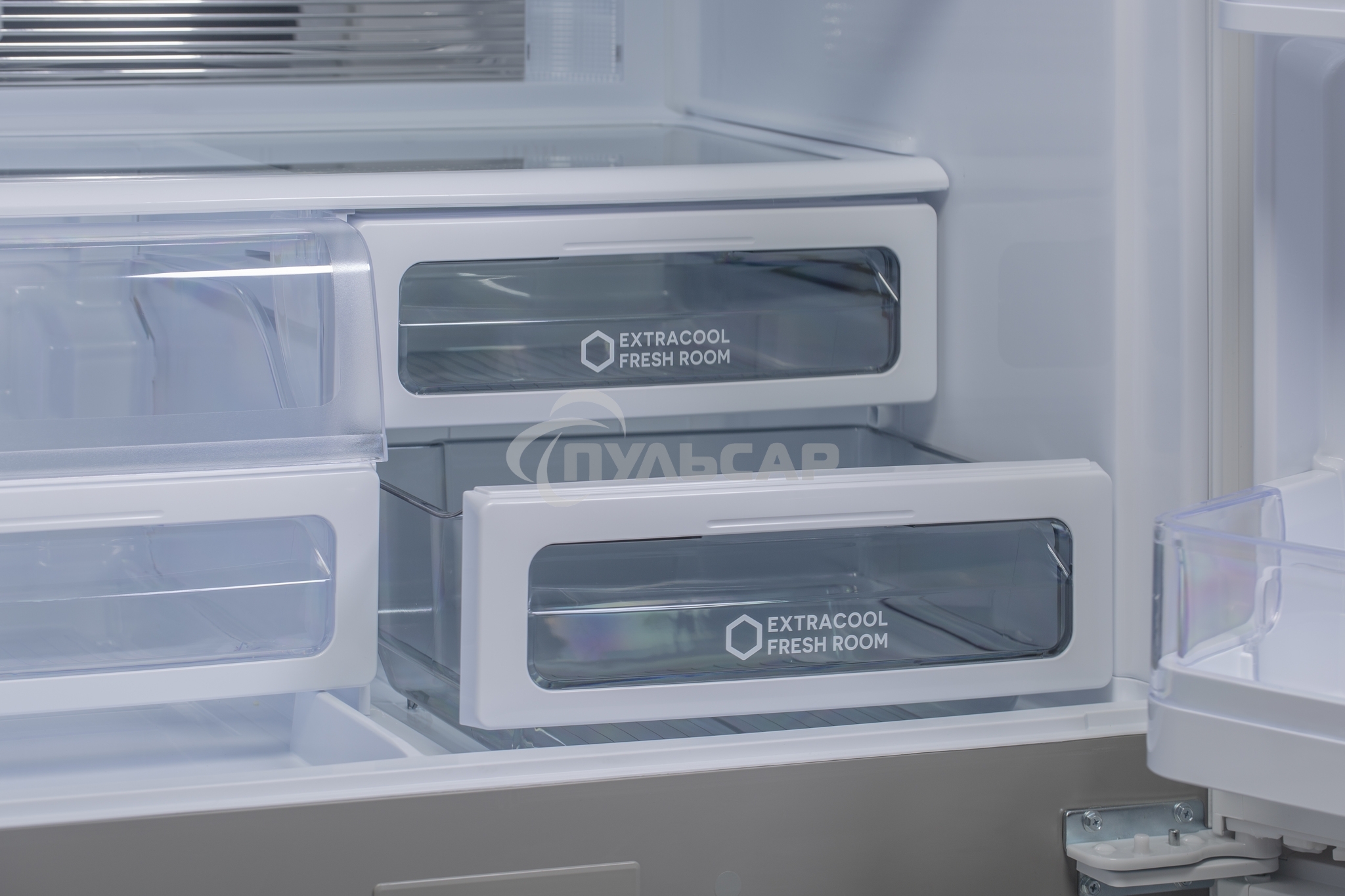 Холодильник Sharp SJGX98PWH белое стекло четырехкамерный 394/211л морозилка снизу