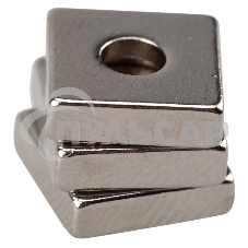 Неодимовый магнитный прямоугольник 10х10х3 мм с зенковкой 6х3,5 мм (упаковка 3 шт.)