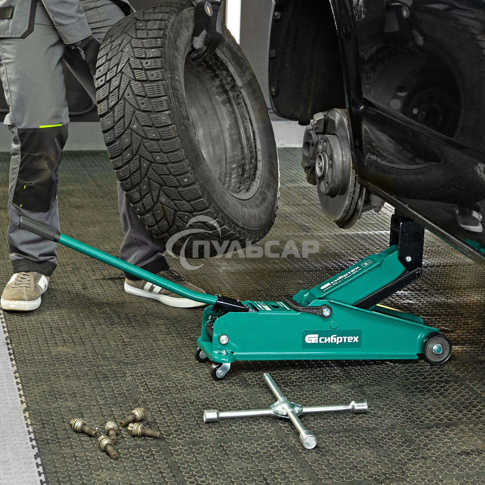 Домкрат гидравлический подкатной Сибртех 3 т, 192-532 мм, SUV