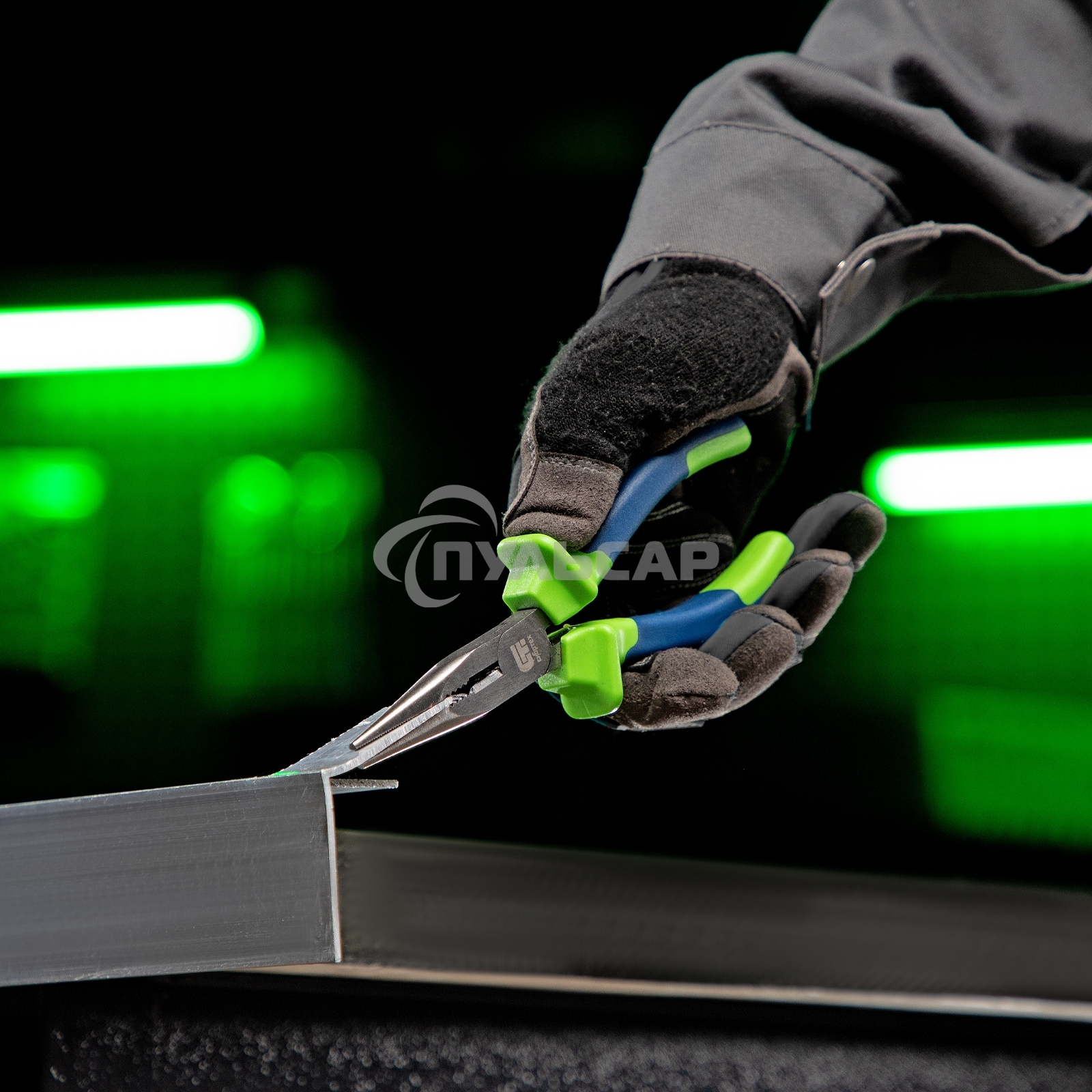 Длинногубцы прямые,160 мм, двухкомпонентные рукоятки Сибртех