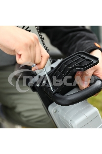 Пила цепная аккумуляторная в кейсе DEKO DKCHS 40 PRO [063-4357] 2х20В, 2x4.0А·ч, 2 з/у