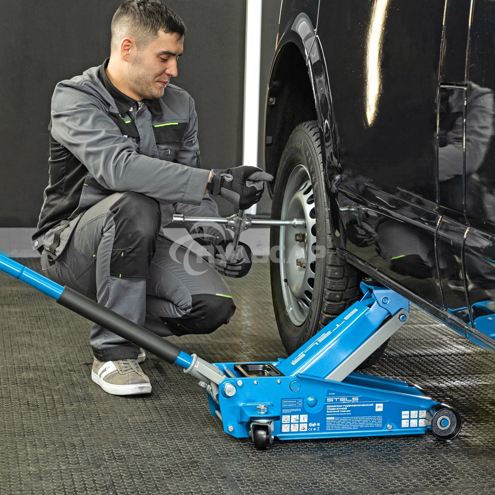 Домкрат гидравлический подкатной, 3 т, 120-450 мм, быстрый подъем, проф. Stels