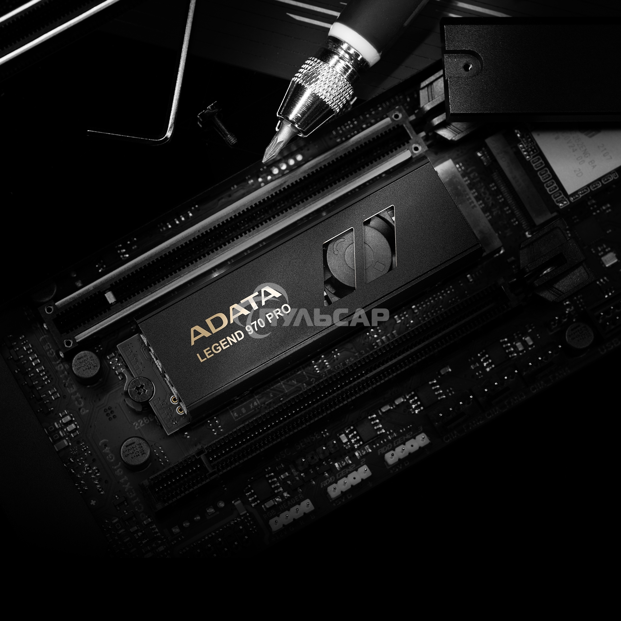 Накопитель SSD ADATA Legend 970 Pro, 1000 Gb, M.2 2280, PCIe 5.0 x4, NVMe 2.0, 3D TLC, R/W 13000/5800 МБ/сек, радиатор с вентилятором