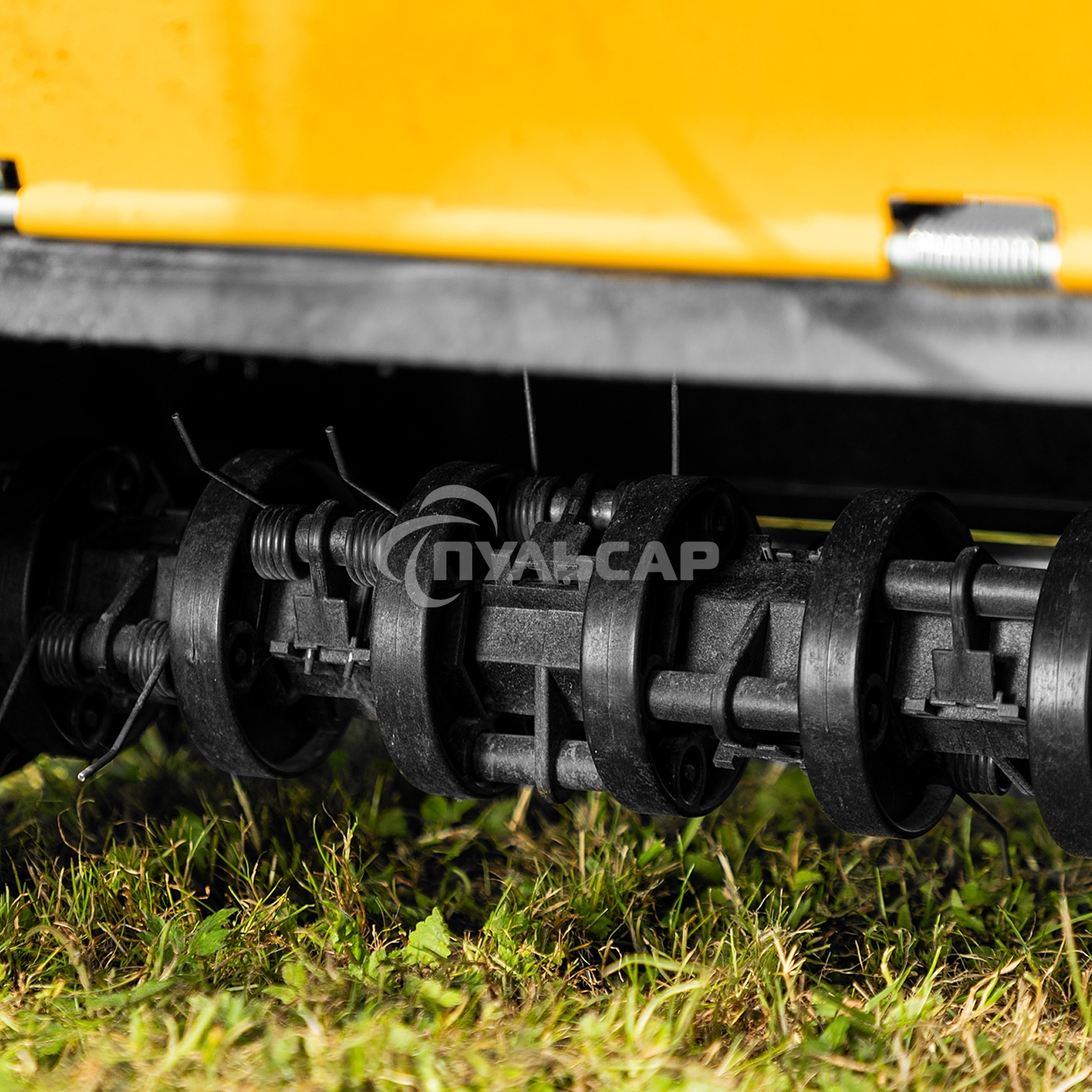 Скарификатор-аэратор бензиновый SAG-400, 212 см3, -15/+10 мм, 40 см Denzel