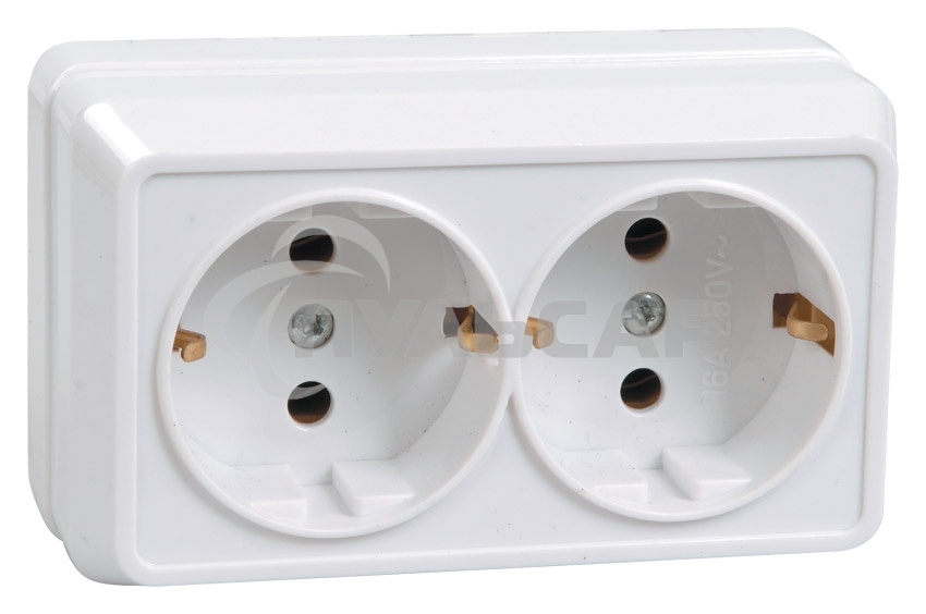 Розетка Iek ERO21-K01-16-DC РС22-3-ОБ 2местн. с з/к 16А откр.уст. ОКТАВА (белый)