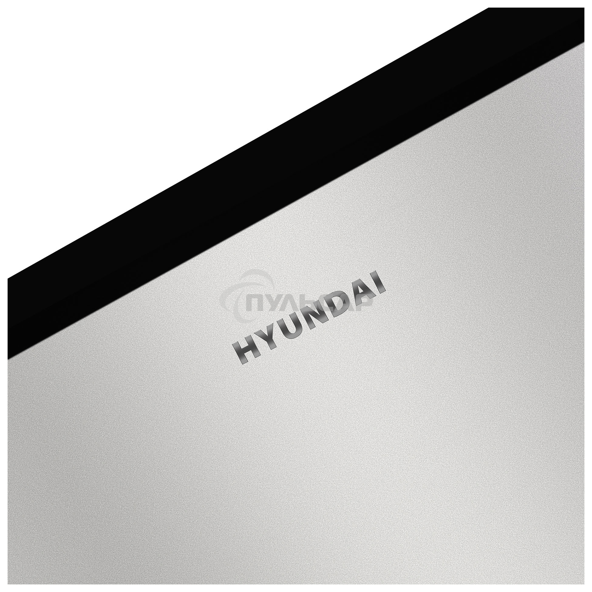 Холодильник Hyundai CO1002 серебристый однокамерный 65л