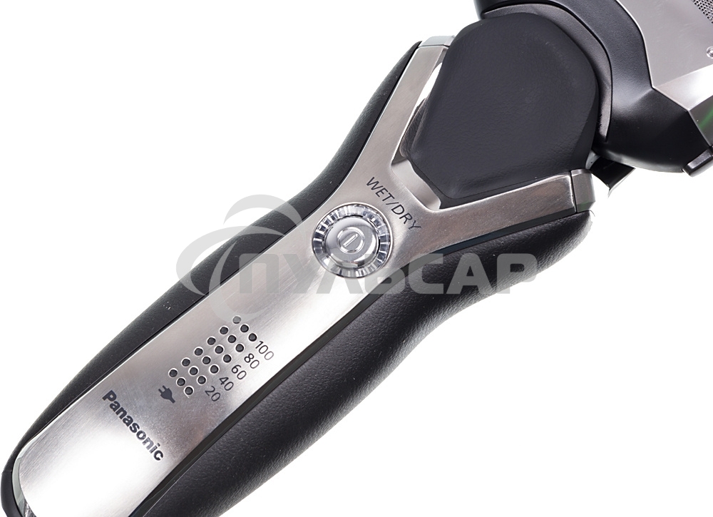 Электробритва сетчатая Panasonic ES-RT77-S520 реж.эл.:3 питан.:аккум. серебристый/черный