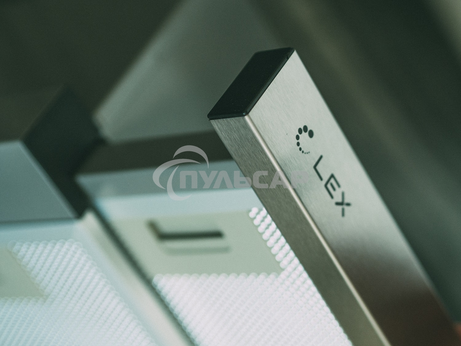 Вытяжка встраиваемая LEX HUBBLE 500 нержавеющая сталь, 50 см, 650 куб. м/ч, 44 дБ